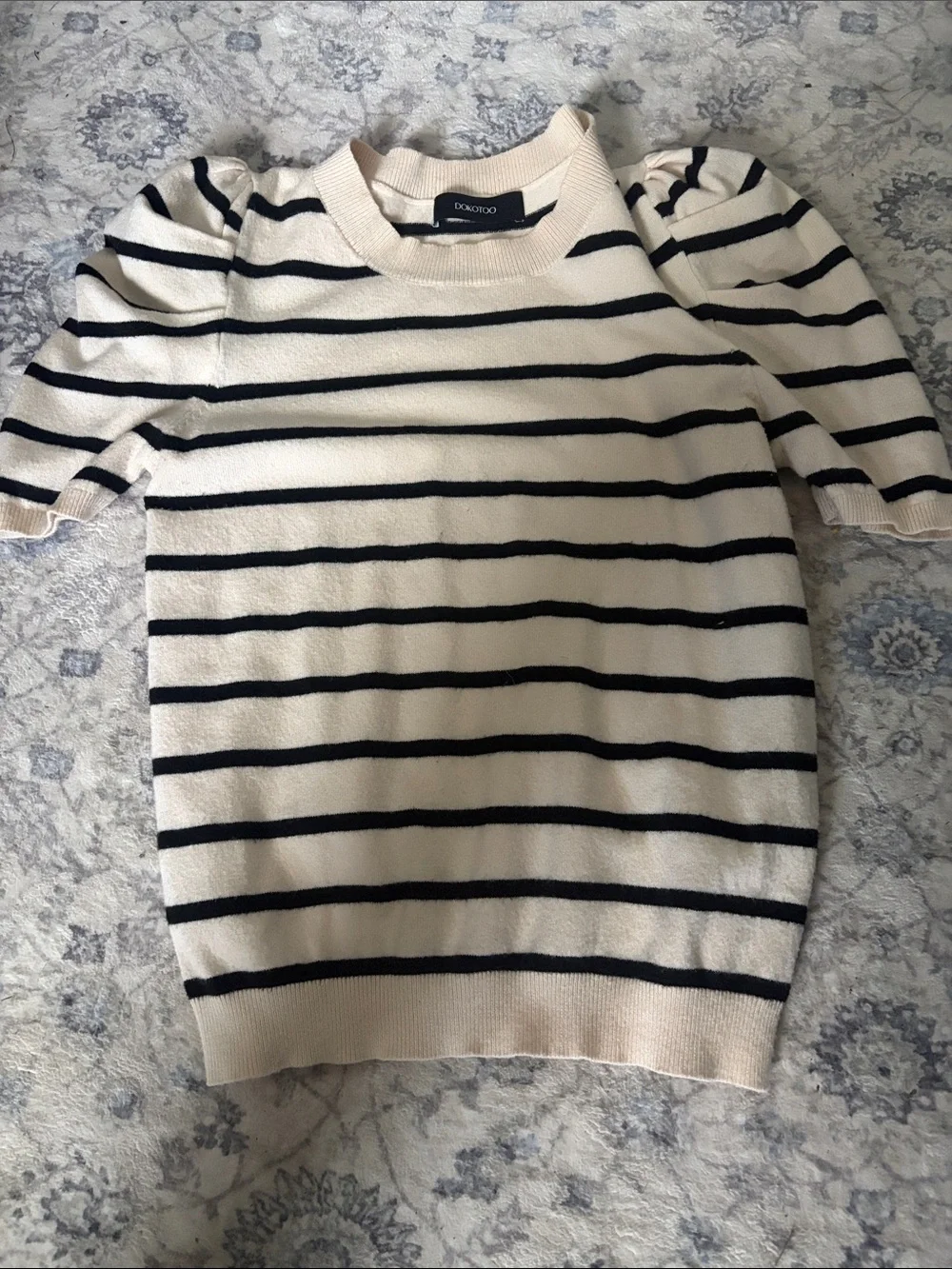 Dokotoo Cream & Black Striped Puff-Sleeve Crew Sweater